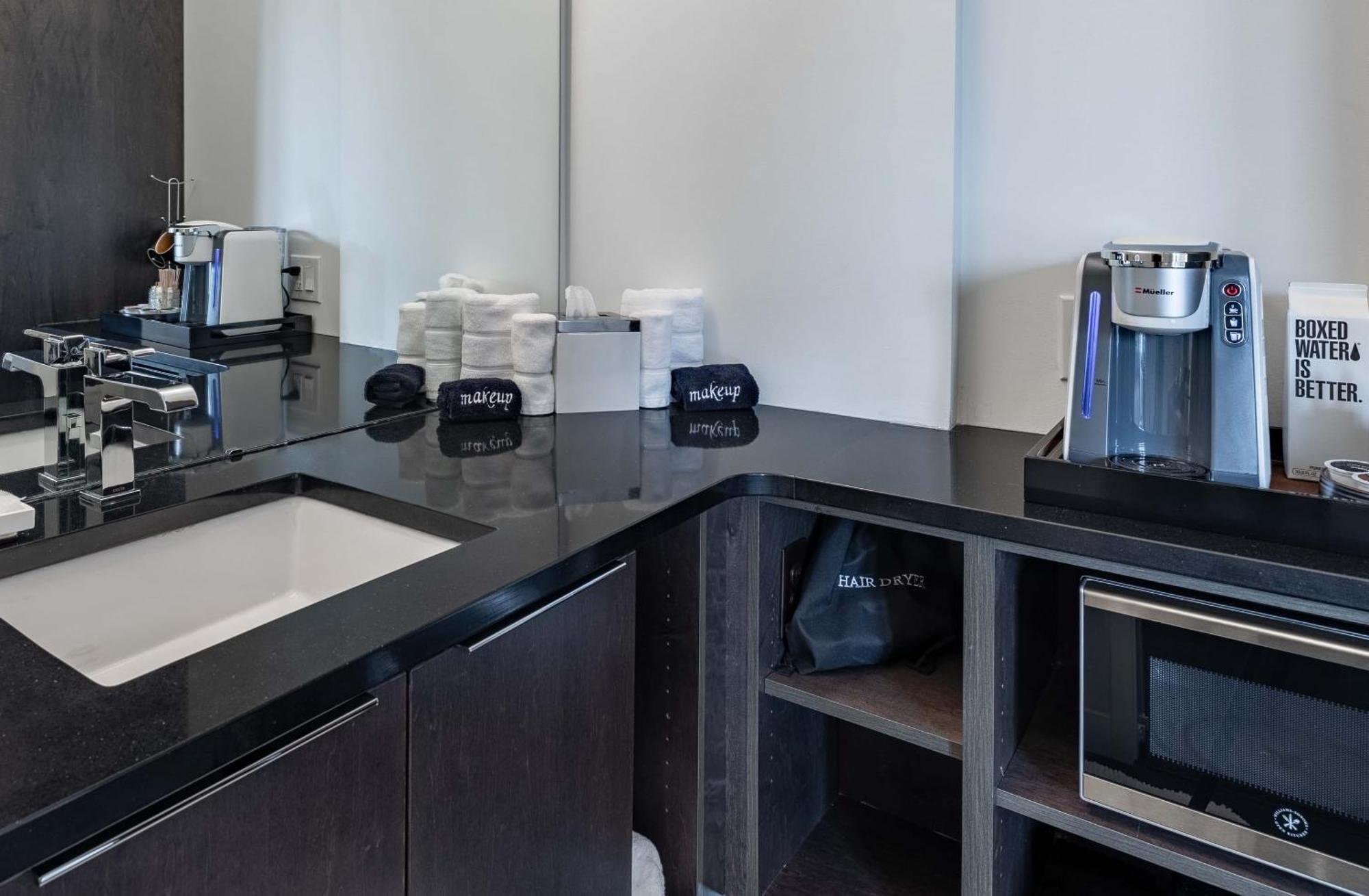 121 Hotel By Avantstay Chic Modern Hotel In Нашвил Екстериор снимка